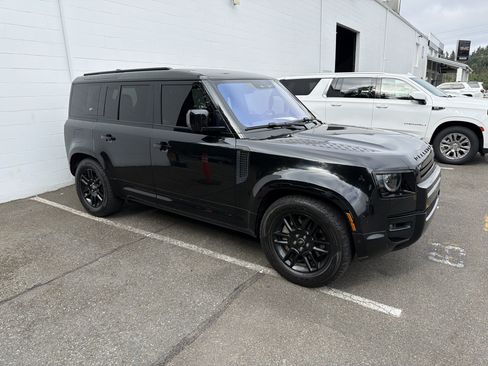 Used 2022 Land Rover Defender 110 X-Dynamic SE AWD/4WD image 1