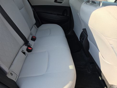 Certified 2025 Toyota Corolla Cross L image 12