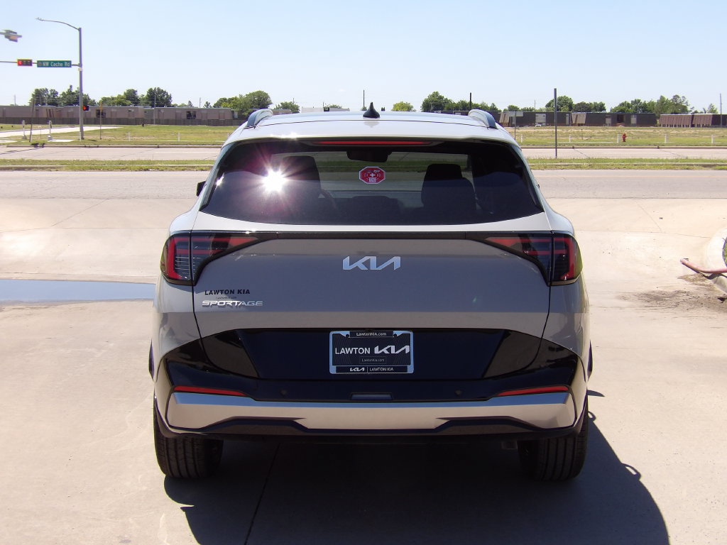 New 2026 Kia Sportage SX FWD image 7