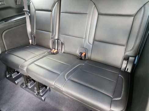 Used 2022 GMC Yukon XL Denali AWD/4WD image 31
