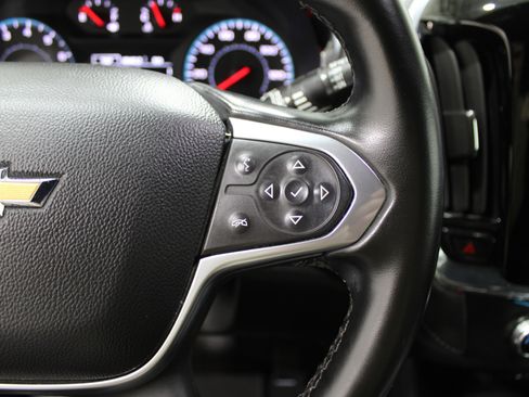 Used 2023 Chevrolet Traverse LT FWD image 11