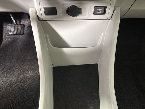 Used 2014 Toyota Prius V Three FWD image 34