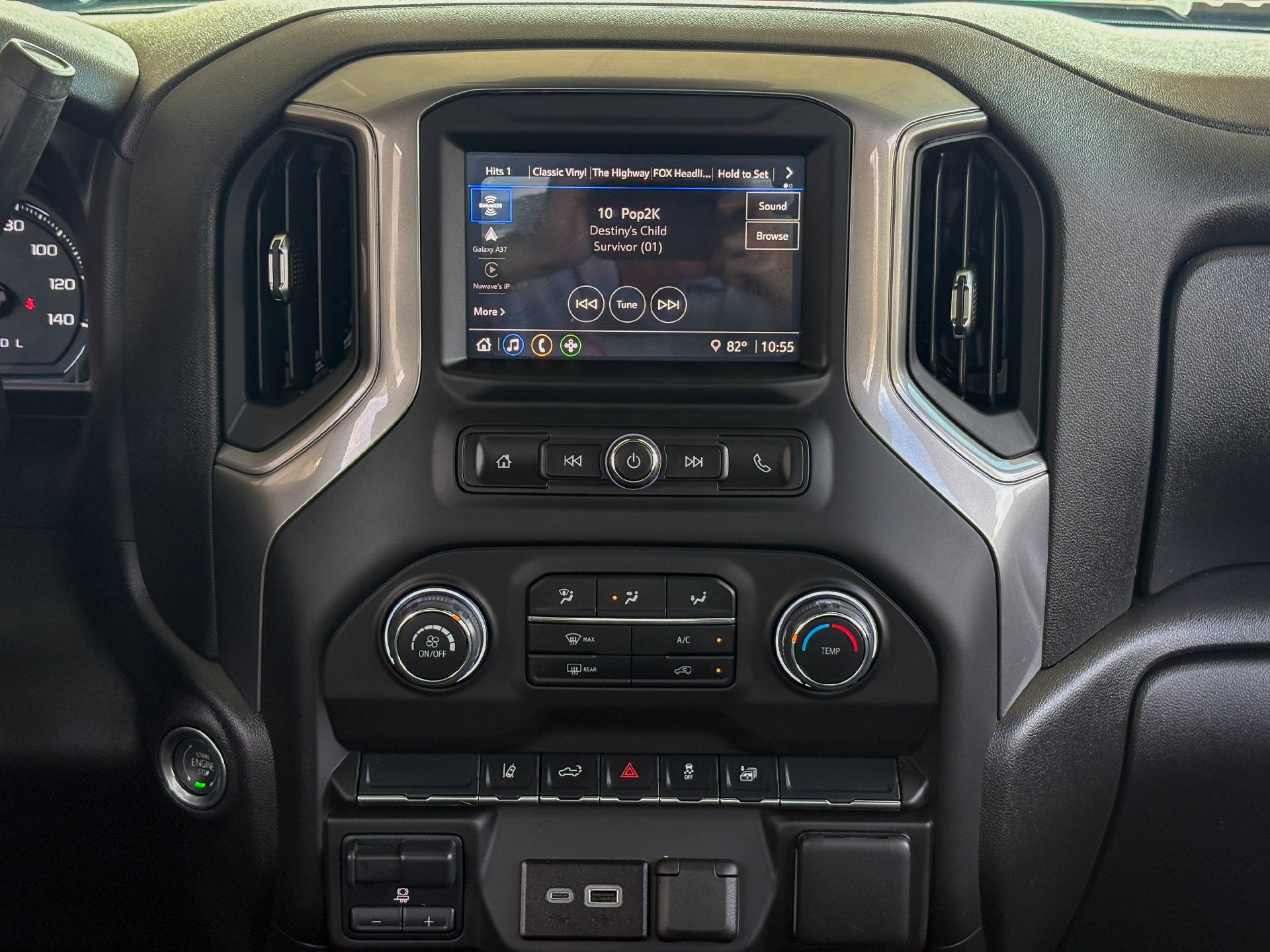 Used 2025 Chevrolet Silverado 2500 Custom w/ Custom Convenience Package AWD/4WD image 20