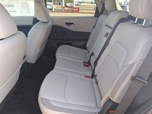 New 2026 Nissan Pathfinder SL AWD/4WD image 29