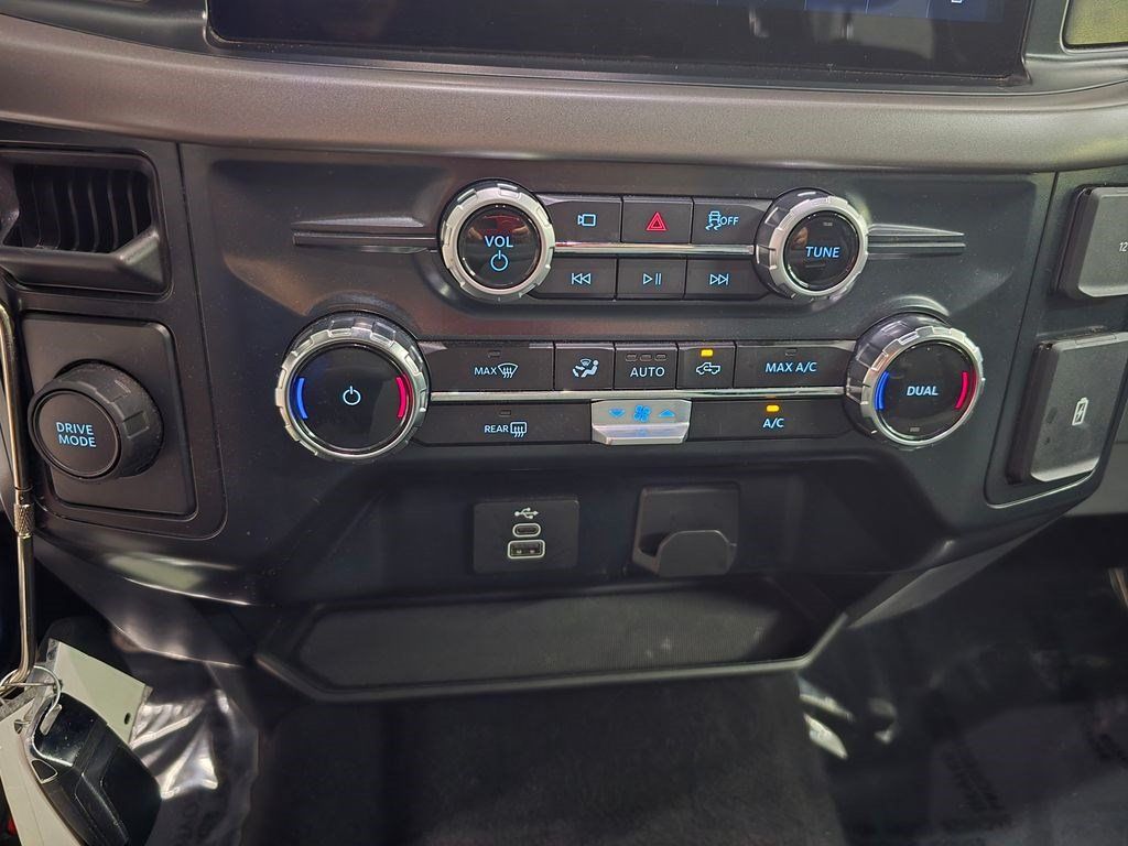 Used 2025 Ford F150 XLT w/ Equipment Group 301A Standard RWD image 26