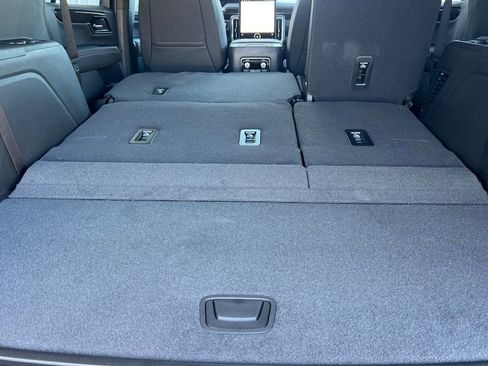New 2026 GMC Yukon Elevation AWD/4WD image 13