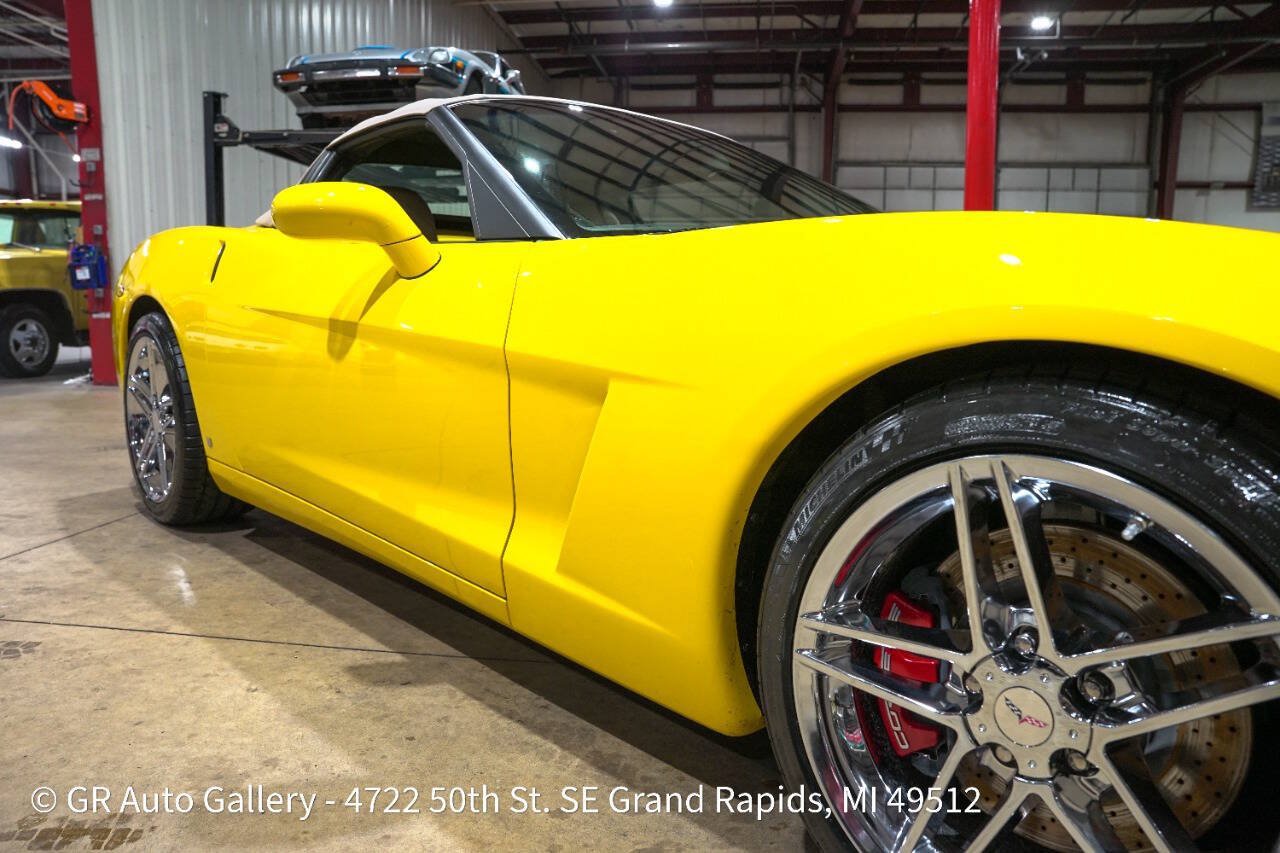 Used 2007 Chevrolet Corvette Convertible w/ Performance Package RWD image 40