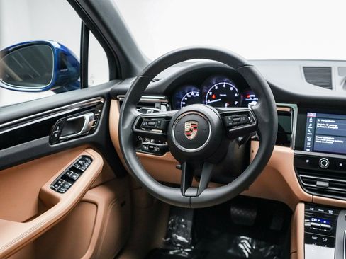Certified 2026 Porsche Macan image 16