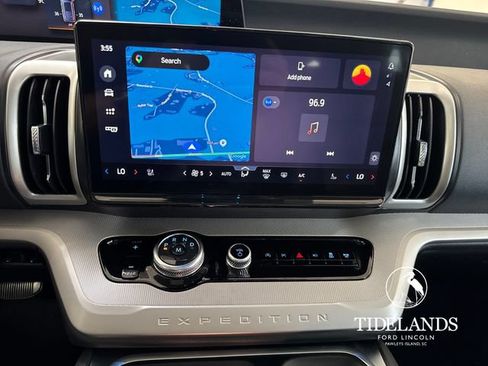 Certified 2025 Ford Expedition Active RWD image 22