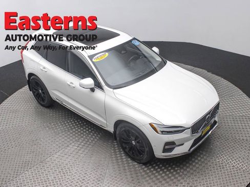 Used 2023 Volvo XC60 B5 Plus image 3