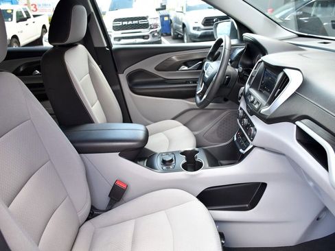 Used 2023 GMC Terrain SLE w/ Driver Convenience Package image 15