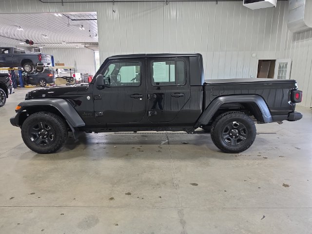 Used 2021 Jeep Gladiator Sport AWD/4WD image 5