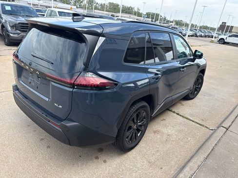 Used 2026 Toyota RAV4 XLE Premium FWD image 6