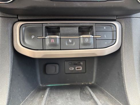 Used 2023 GMC Acadia Denali w/ Black Diamond Edition AWD/4WD image 16