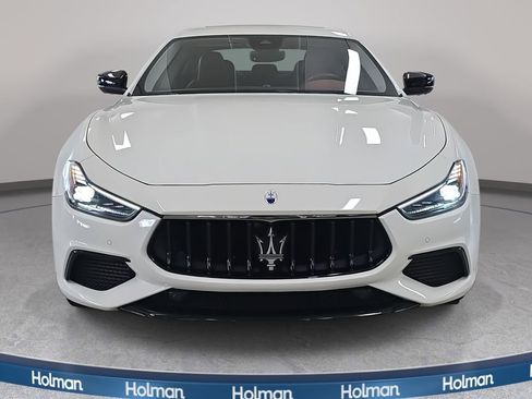 Used 2023 Maserati Ghibli Modena image 3