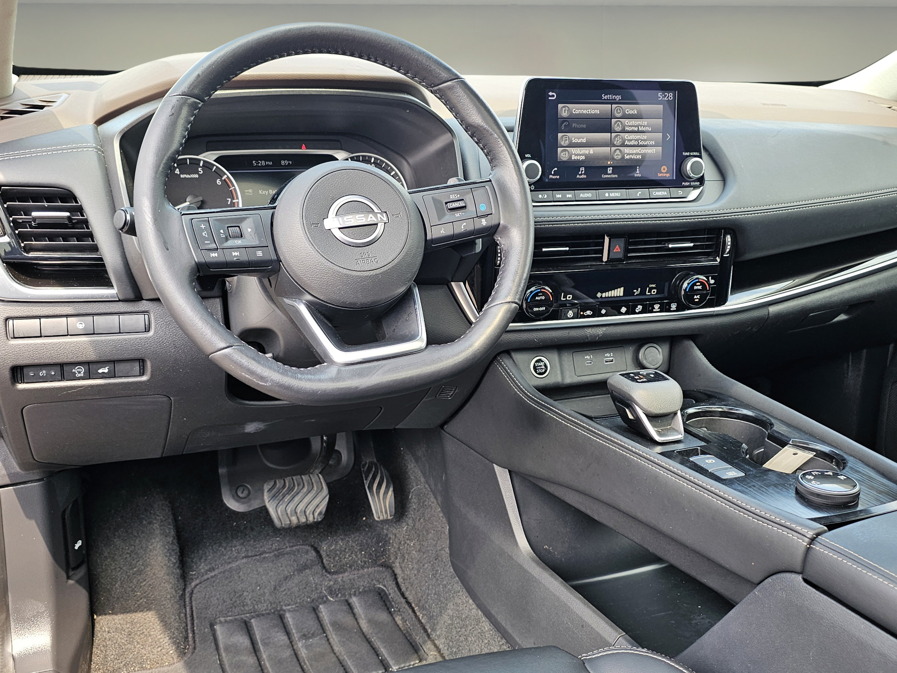 Used 2023 Nissan Rogue SL AWD/4WD image 16