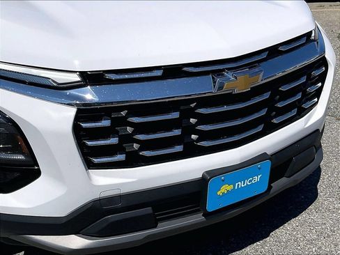 Used 2025 Chevrolet Equinox LT AWD/4WD image 30