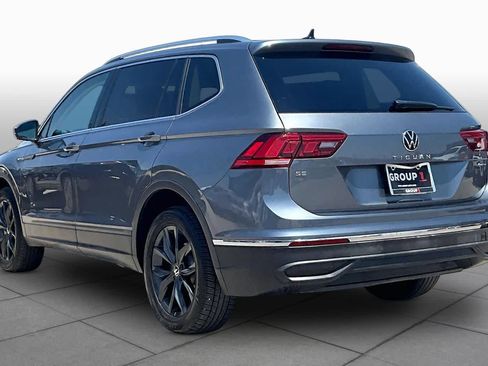 Used 2024 Volkswagen Tiguan SE AWD/4WD image 11