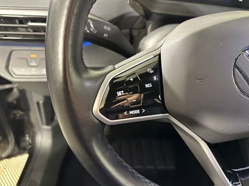 Used 2022 Volkswagen ID.4 Pro image 15