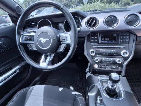 Used 2016 Ford Mustang GT RWD image 15