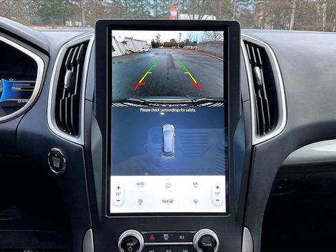 Used 2021 Ford Edge SE w/ Cargo Accessory Package image 12