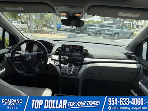 Used 2024 Honda Odyssey Touring image 12