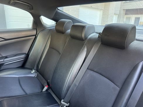 Used 2019 Honda Civic Sport image 21