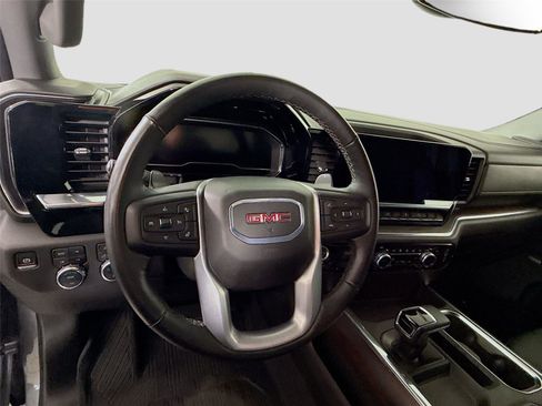 Certified 2024 GMC Sierra 1500 SLT image 5