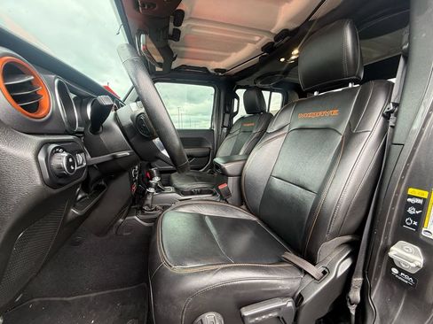 Used 2023 Jeep Gladiator Mojave w/ LED Lighting Group AWD/4WD image 20
