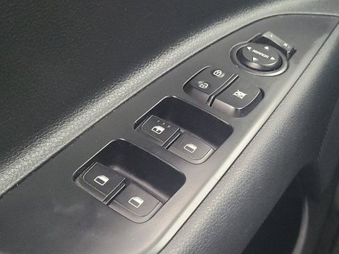 Used 2023 Kia Rio S FWD image 27