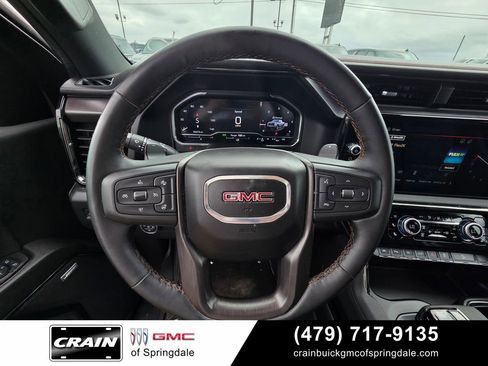 Used 2024 GMC Sierra 1500 AT4 w/ Technology Package AWD/4WD image 14
