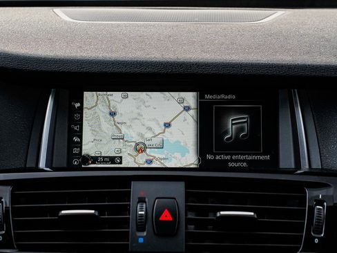 Used 2017 BMW X3 xDrive28i image 13