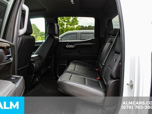 Used 2025 GMC Sierra 1500 SLT RWD image 18