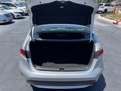 Used 2020 Toyota Corolla L FWD image 23
