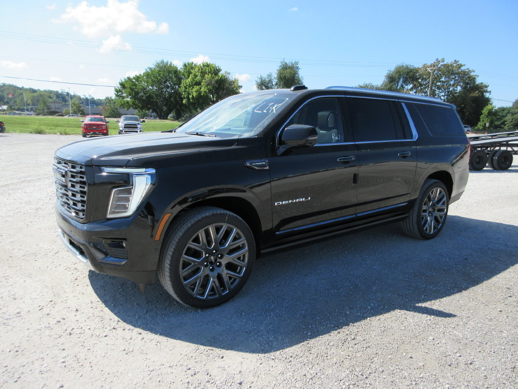 New 2026 GMC Yukon XL Denali Ultimate AWD/4WD image 7