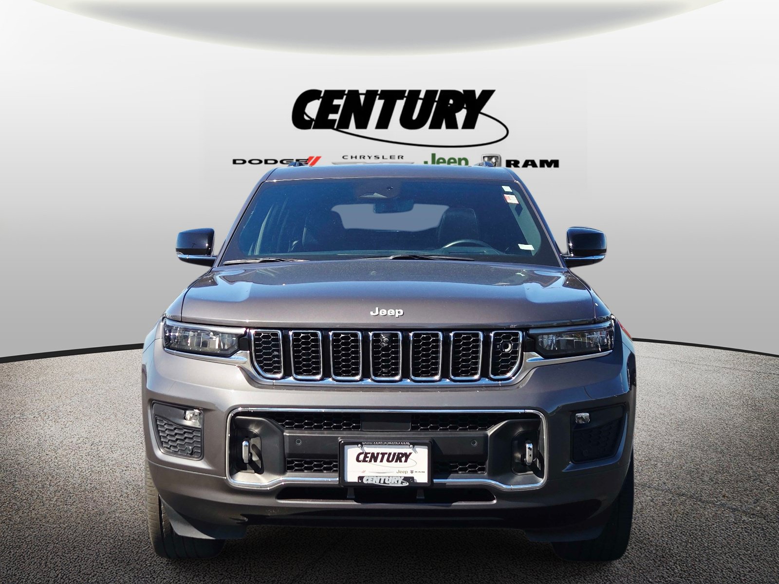 Used 2025 Jeep Grand Cherokee L Overland w/ Advanced Protech Group III AWD/4WD image 9