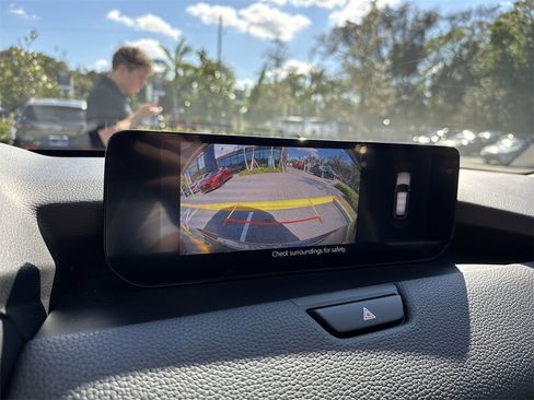 Used 2024 MAZDA CX-90 Plug-In Hybrid w/ Premium Pkg image 51