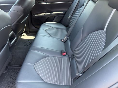 Used 2023 Toyota Camry SE image 21