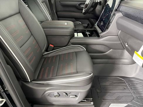 New 2026 GMC Yukon XL AT4 Ultimate image 12