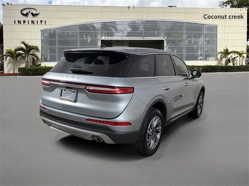 Used 2024 Lincoln Corsair FWD image 4