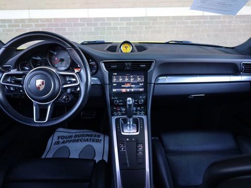 Used 2019 Porsche 911 Carrera 4S image 23