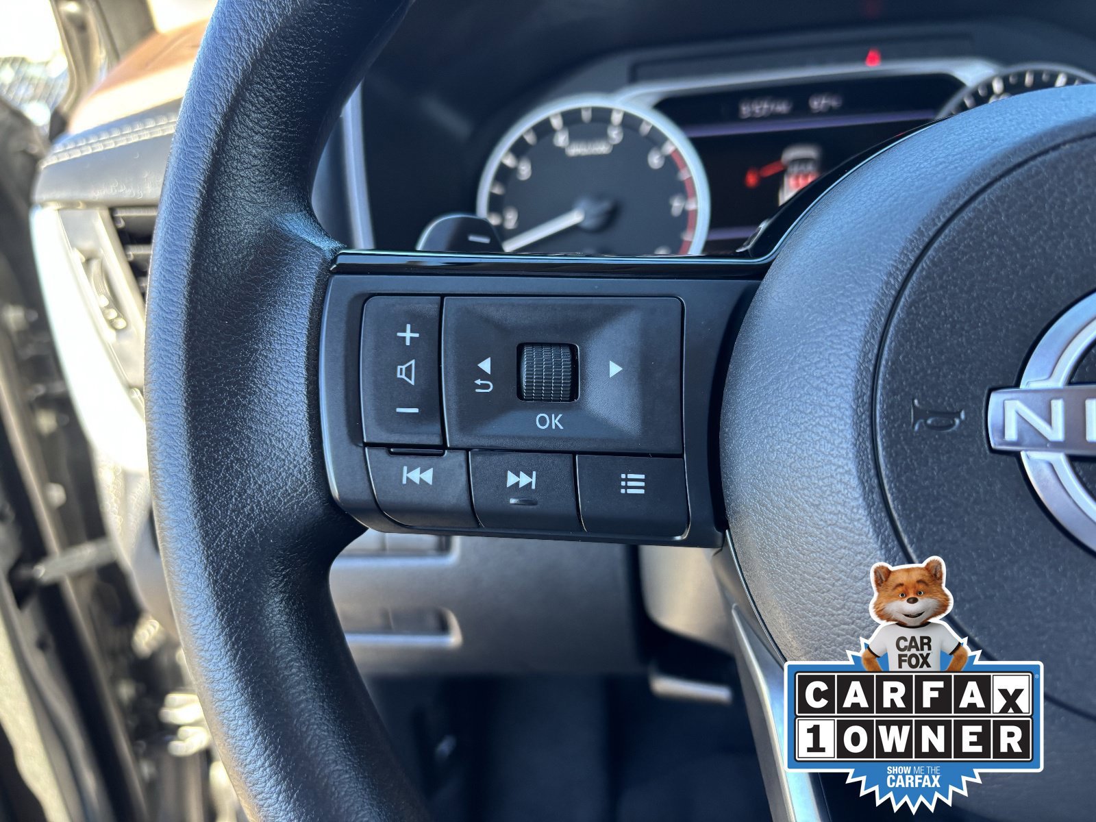 Certified 2023 Nissan Rogue SV FWD image 28