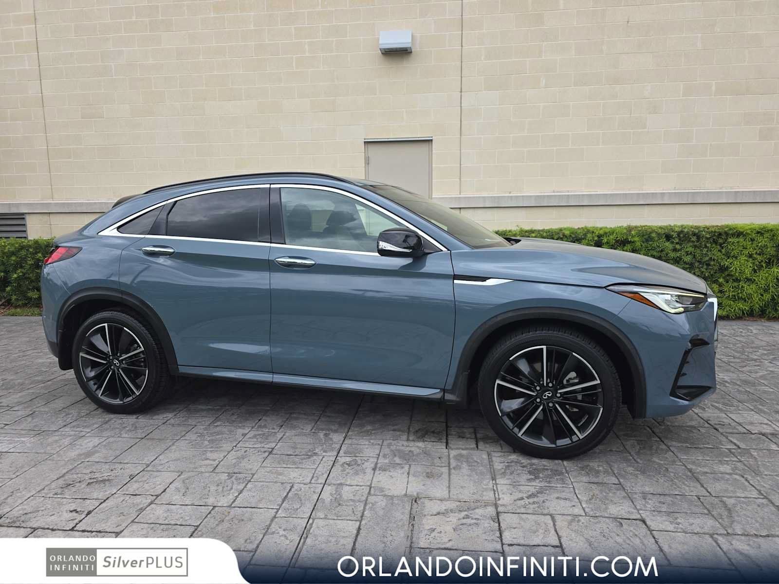 Used 2023 INFINITI QX55 Luxe w/ Cargo Package AWD/4WD image 1