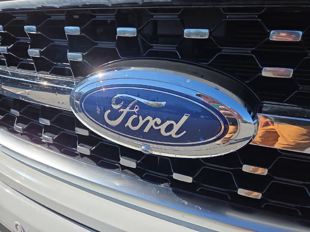 Used 2022 Ford F150 Platinum w/ Equipment Group 701A High AWD/4WD image 23