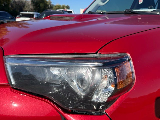 Used 2017 Toyota 4Runner TRD Off-Road Premium AWD/4WD image 9