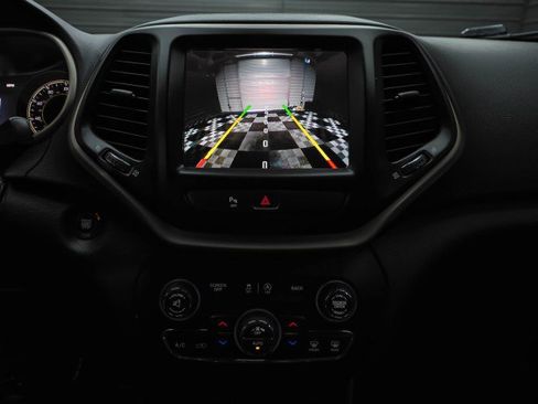 Used 2017 Jeep Cherokee High Altitude FWD image 26