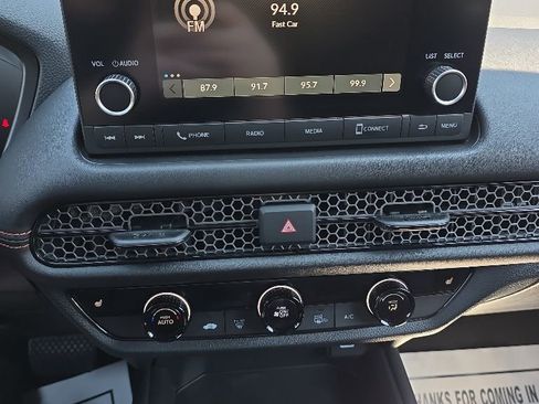 Used 2023 Honda HR-V Sport image 19