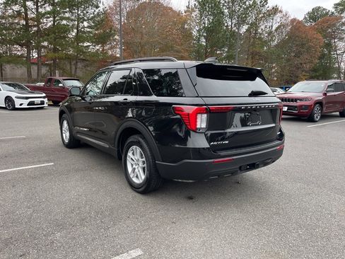 Used 2025 Ford Explorer Active image 7