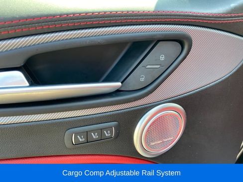 Used 2018 Alfa Romeo Stelvio Ti Sport AWD/4WD image 18