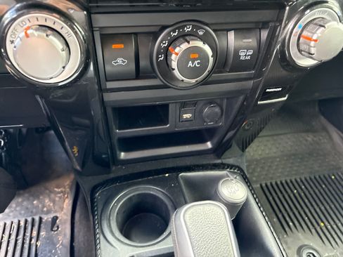 Used 2020 Toyota 4Runner TRD Off-Road AWD/4WD image 35